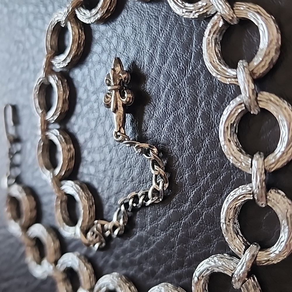 VTG Vendome necklace